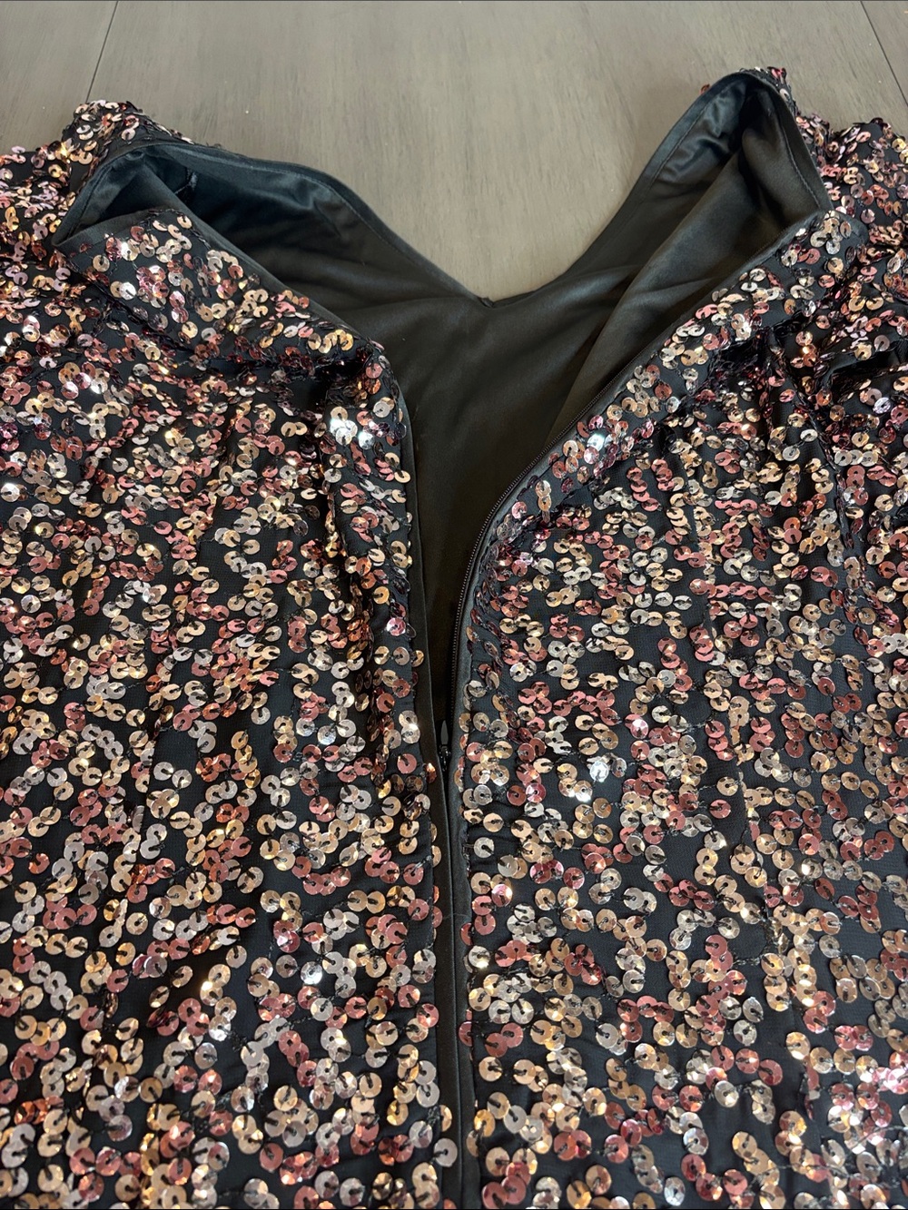 🖤 Vince Camuto Rose Gold Sequin Midi Dress NWT Size 6 Lined Cocktail Party 🖤 - Picture 4 of 14
